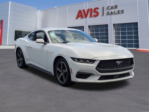 Used 2024 Ford Mustang Premium image 3