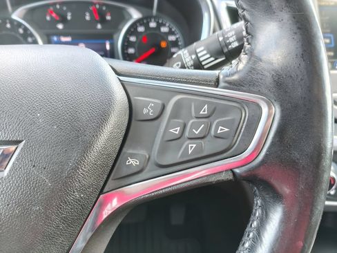 Used 2019 Chevrolet Equinox LT w/ Driver Convenience Package FWD image 26