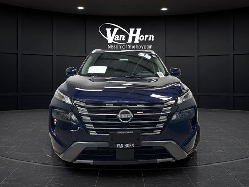 Certified 2025 Nissan Rogue SL w/ SL Premium Package image 2