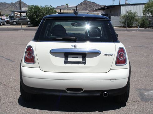Used 2013 MINI Cooper Hardtop FWD image 9