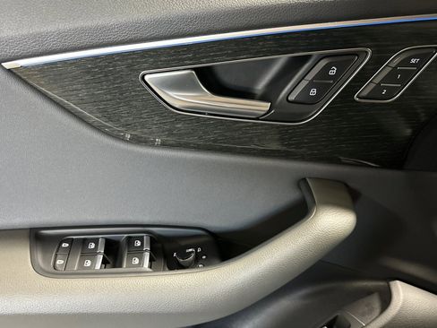 Used 2020 Audi Q8 Premium Plus w/ Premium Plus Package image 10