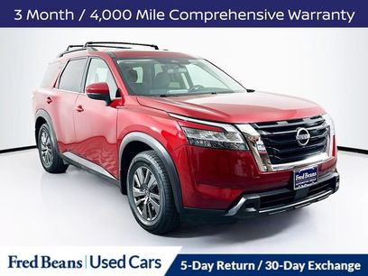 Used 2022 Nissan Pathfinder SV w/ SV Premium Package