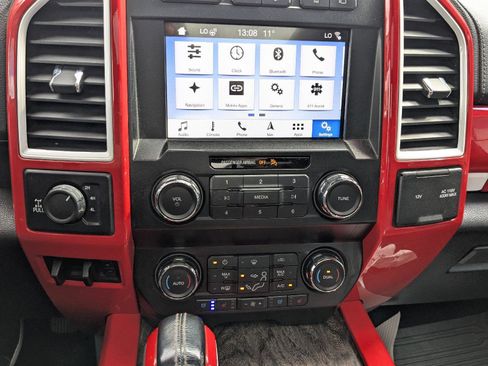 Used 2019 Ford F250 Lariat w/ Lariat Ultimate Package AWD/4WD image 26