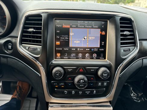 Used 2016 Jeep Grand Cherokee Limited w/ Trailer Tow Group IV AWD/4WD image 22
