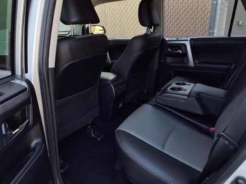 Certified 2022 Toyota 4Runner SR5 Premium image 20