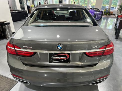 Used 2016 BMW 740i RWD image 18