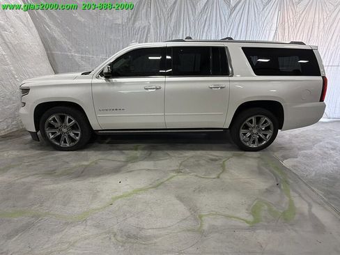 Used 2018 Chevrolet Suburban Premier image 13