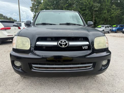 Used 2006 Toyota Sequoia SR5 image 7