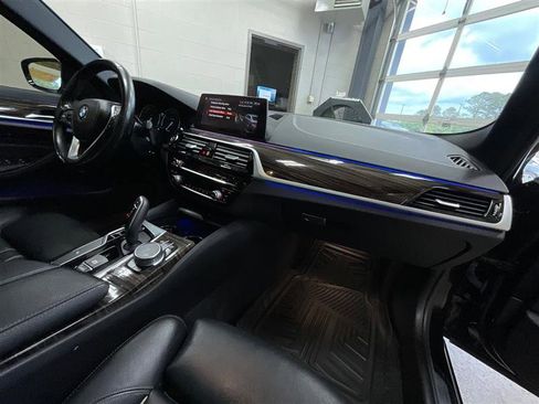 Used 2019 BMW 530i w/ Convenience Package RWD image 31