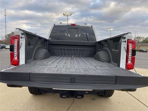 Certified 2025 Ford F350 King Ranch image 8