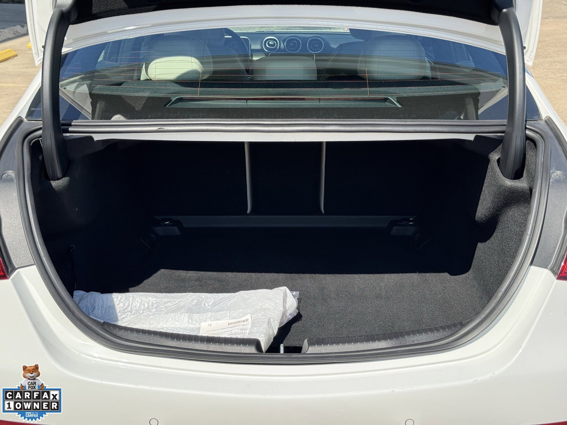 Used 2025 Mercedes-Benz C 300 Sedan image 34