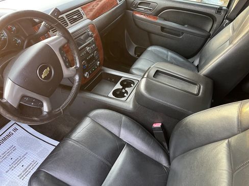 Used 2013 Chevrolet Tahoe LT image 17