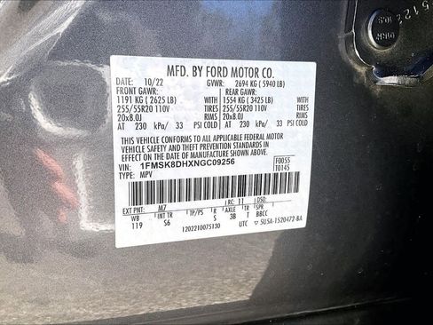 Used 2022 Ford Explorer XLT w/ Equipment Group 202A image 34