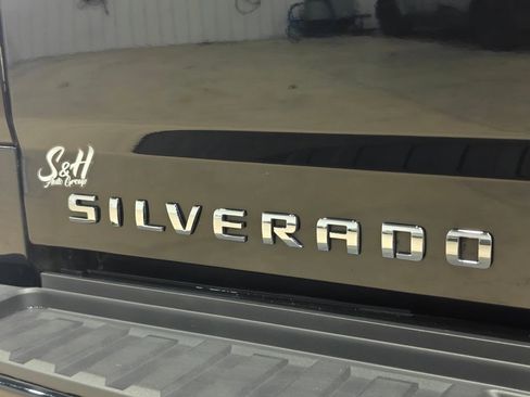 Used 2017 Chevrolet Silverado 2500 LTZ w/ Duramax Plus Package AWD/4WD image 50