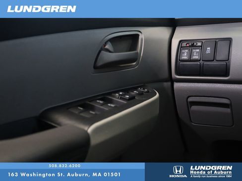 Used 2012 Honda Odyssey EX image 24