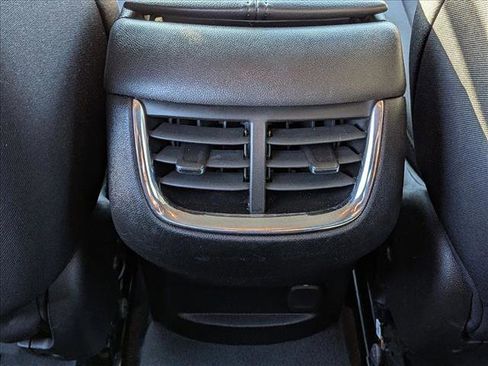 Used 2023 Chevrolet Malibu LT image 17