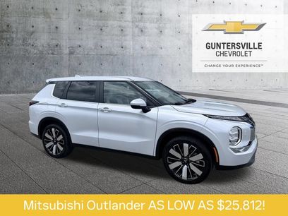 Used 2025 Mitsubishi Outlander SE