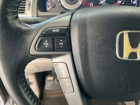 Used 2012 Honda Odyssey Touring image 11