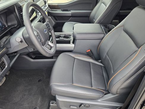 New 2026 Ford F250 Lariat w/ Black Appearance Package image 18