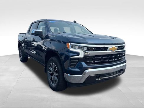 Used 2023 Chevrolet Silverado 1500 LT AWD/4WD image 17