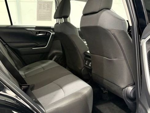 Used 2025 Toyota RAV4 XLE image 23