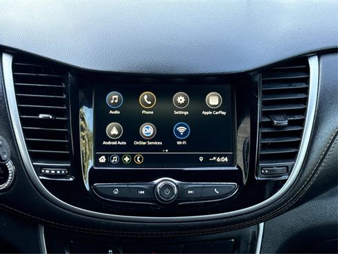 Used 2019 Chevrolet Trax LT w/ LT Convenience Package FWD image 15
