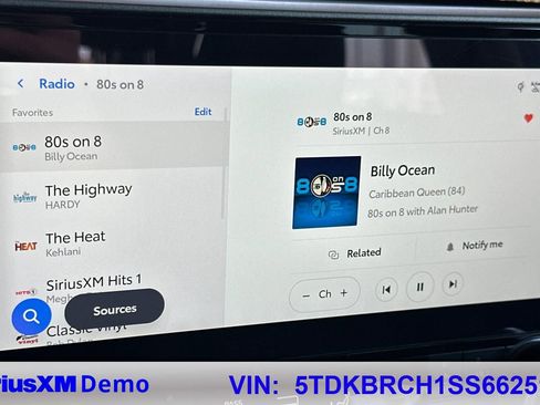 Certified 2025 Toyota Highlander XLE image 37