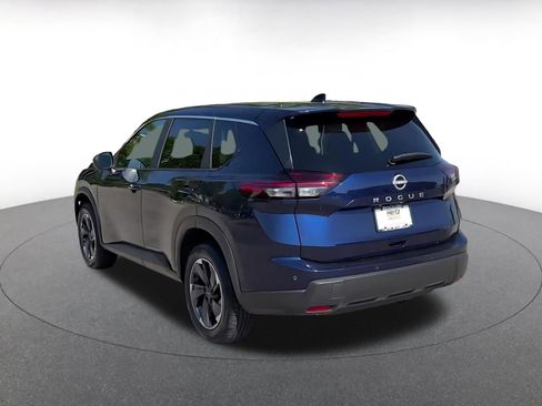 Used 2025 Nissan Rogue SV FWD image 11