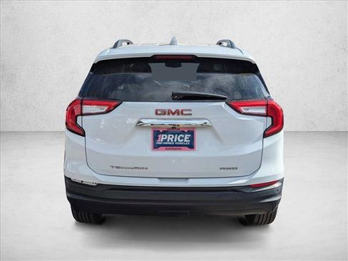 Used 2022 GMC Terrain SLE w/ Driver Convenience Package image 7