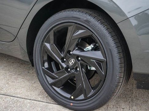 New 2026 Hyundai Elantra SEL Sport Premium FWD image 7