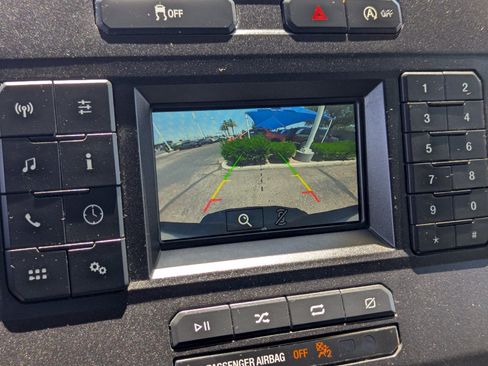 Used 2018 Ford F150 XLT RWD image 11