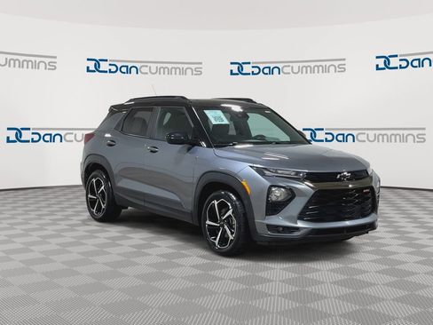 Used 2021 Chevrolet TrailBlazer RS w/ Sun and Liftgate Package FWD image 3