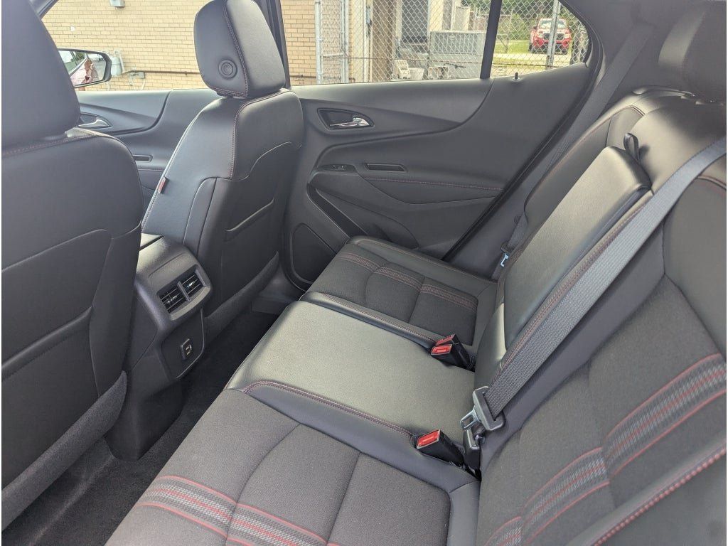 Used 2024 Chevrolet Equinox RS w/ LPO, Floor Liner Package AWD/4WD image 12
