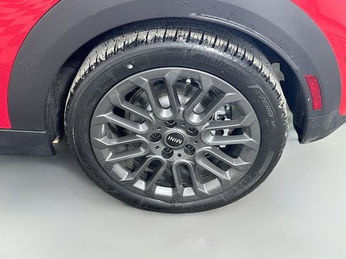 Certified 2025 MINI Cooper S FWD image 22