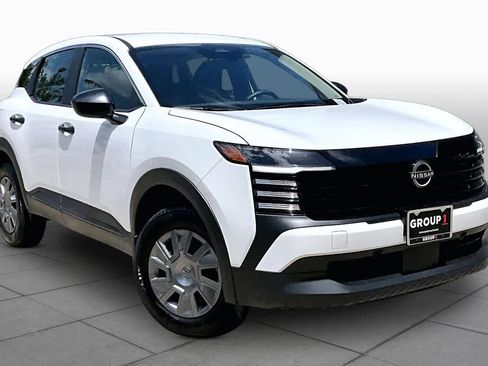 Used 2026 Nissan Kicks S FWD image 2