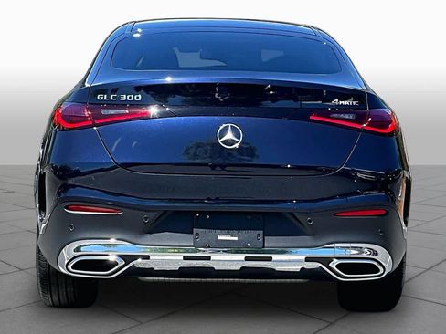 Used 2024 Mercedes-Benz GLC 300 4MATIC image 5