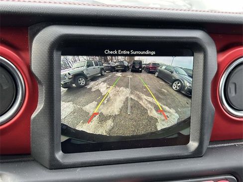 Certified 2018 Jeep Wrangler Unlimited Rubicon w/ Dual Top Group image 40