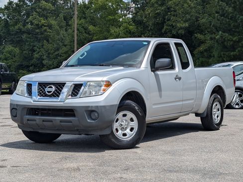 Used 2017 Nissan Frontier S RWD image 4