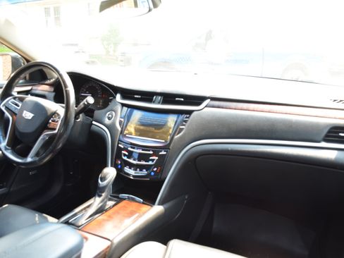 Used 2018 Cadillac XTS Luxury AWD/4WD image 29