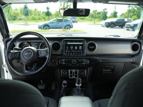 Used 2021 Jeep Gladiator Sport AWD/4WD image 23