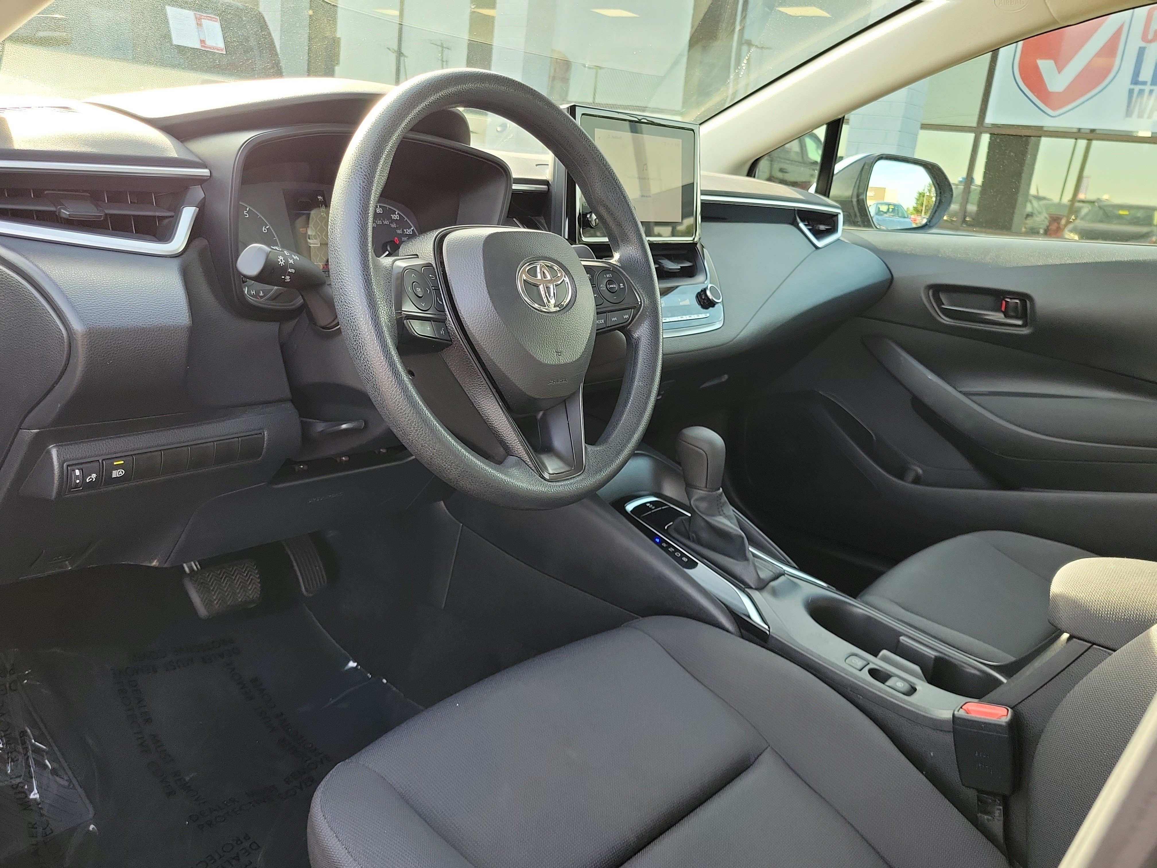 Used 2024 Toyota Corolla LE FWD image 19