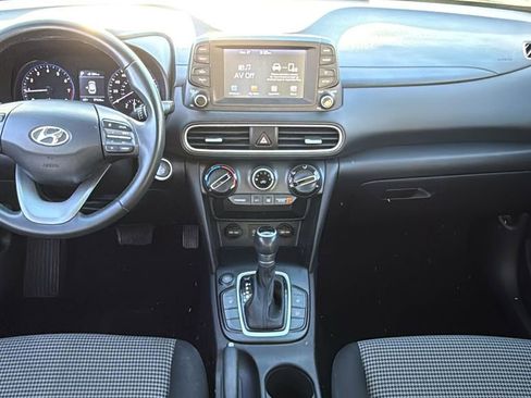 Used 2018 Hyundai Kona SEL image 12