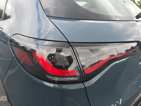 Used 2024 Honda HR-V LX image 32