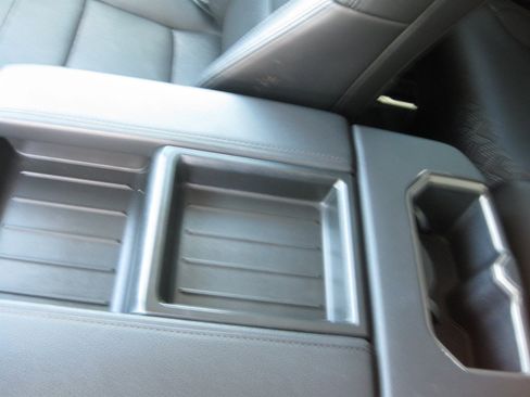 Used 2022 Toyota Tundra Limited AWD/4WD image 24