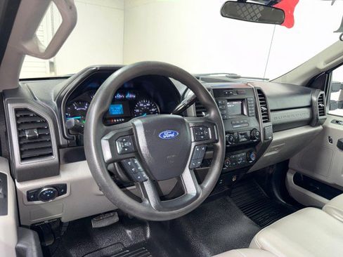 Used 2020 Ford F550 2WD Regular Cab Super Duty image 13