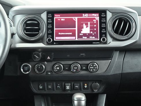 Used 2020 Toyota Tacoma TRD Off-Road image 30