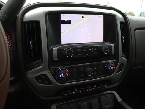 Used 2015 GMC Sierra 1500 SLT w/ SLT Crew Cab Value Package image 16