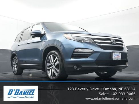 Used 2017 Honda Pilot Touring image 14
