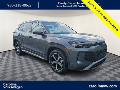 New 2025 Volkswagen Tiguan SE