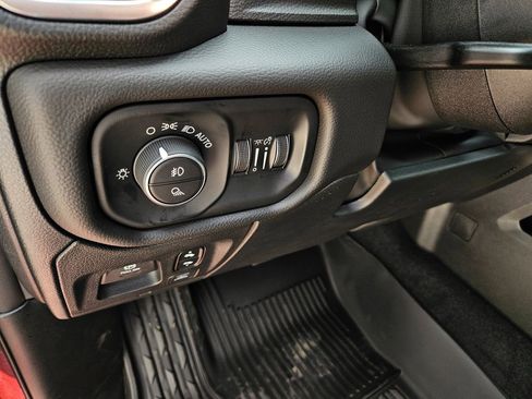 New 2026 RAM 1500 Laramie AWD/4WD image 16